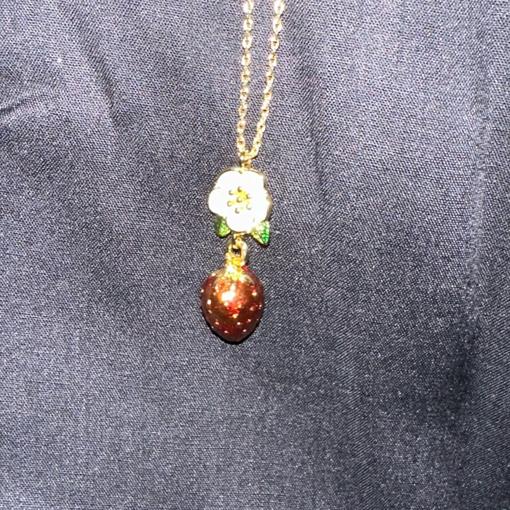 NWT Kate Spade New York Flower & Strawberry Pendant Necklace, 16 inch chain - Picture 3 of 6
